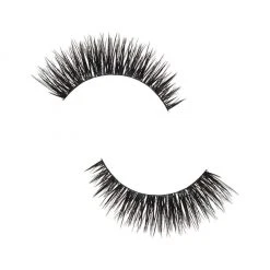 The Crème Shop 3D Faux Mink Lashes In "Bossy" Makeup