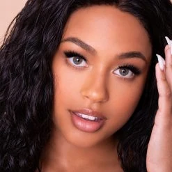 The Crème Shop 3D Faux Mink Lashes In "Bossy" Makeup