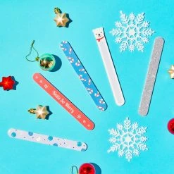 The Crème Shop Tools Holiday 5pc Nail File Set Fingers & Mistle-Toes - Bear-y Chill Set
