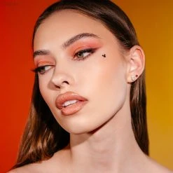 The Crème Shop X Disney The Crème Shop | Disney: Around The World Eyeshadow Palette (Mickey Mouse) 6 The Crème Shop X Disney The Crème Shop | Disney: Around The World Eyeshadow Palette (Mickey Mouse)