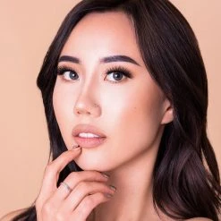 The Crème Shop 3D Faux Mink Lashes In "Hollywood"