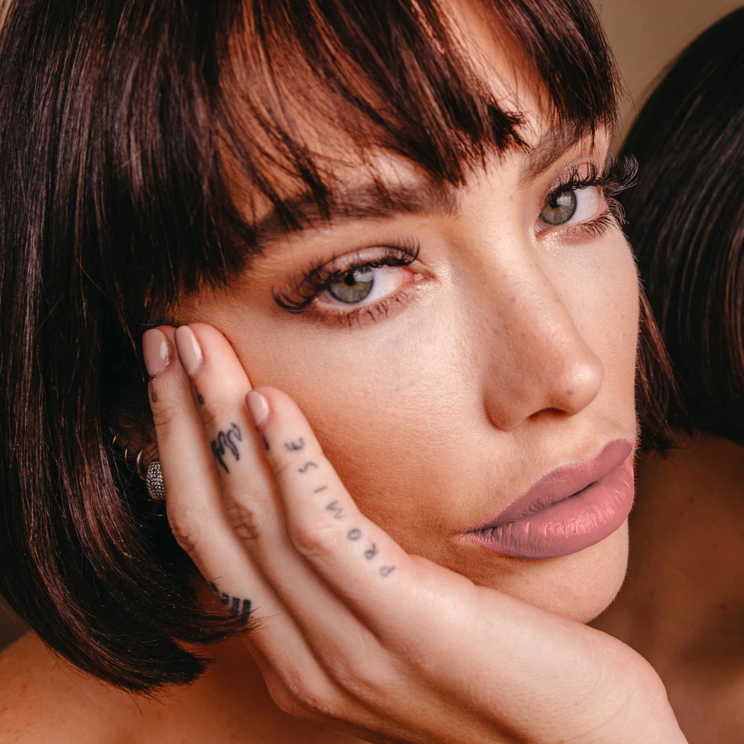 The Crème Shop Read My Lipstick - Velvety Matte Makeup The Crème Shop Read My Lipstick - Velvety Matte Makeup