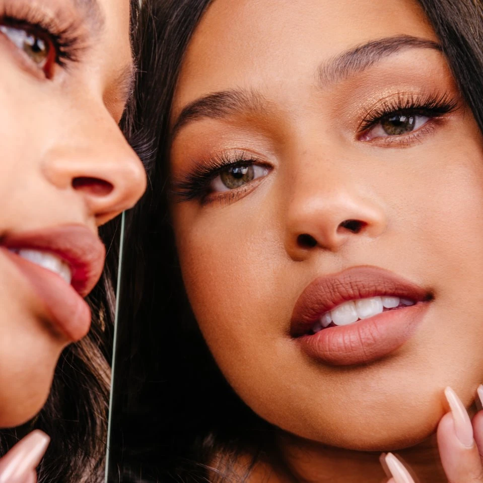 The Crème Shop Read My Lipstick - Velvety Matte Makeup The Crème Shop Read My Lipstick - Velvety Matte Makeup